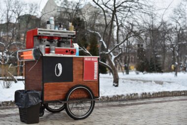 Why Small Coffee Cart Businesses Are Becoming the Most Profitable Micro-Startups of the Year